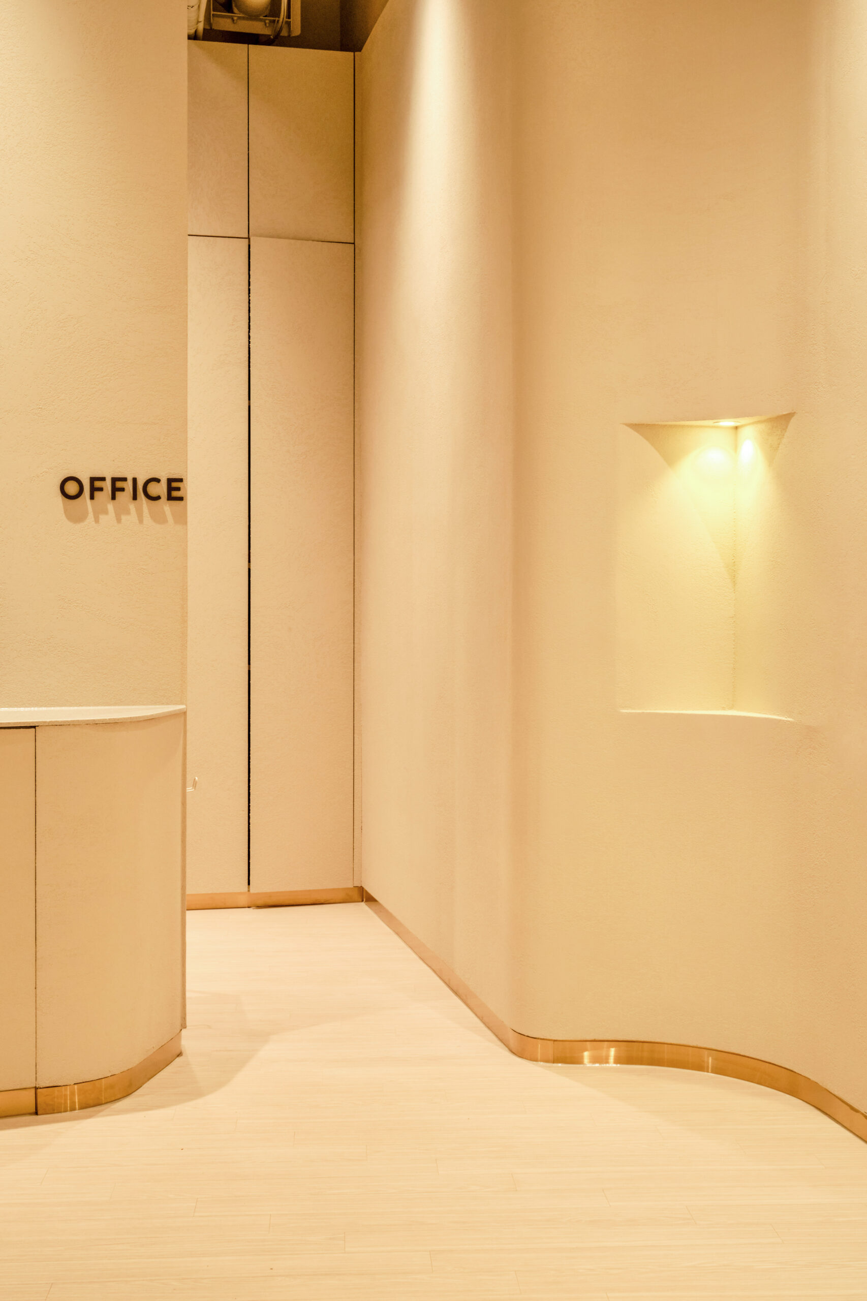 부산 골프 연습장 인테리어 디자인